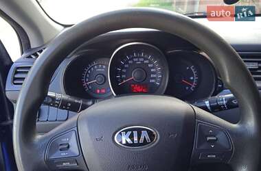 Седан Kia Rio 2013 в 