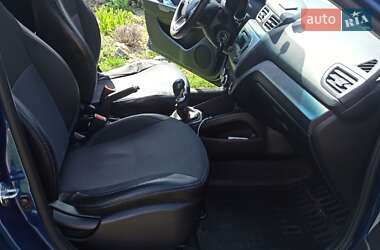 Седан Kia Rio 2013 в 