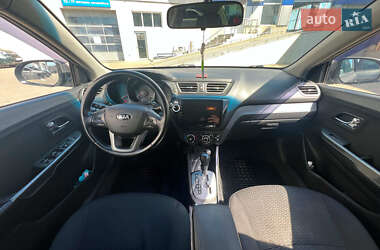 Седан Kia Rio 2013 в 
