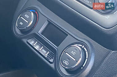 Седан Kia Rio 2014 в 