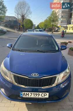 Седан Kia Rio 2012 в Звягеле