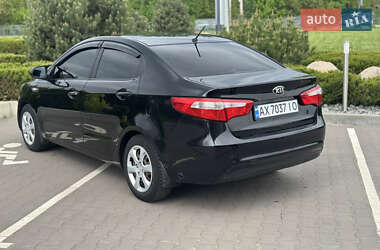 Седан Kia Rio 2013 в 