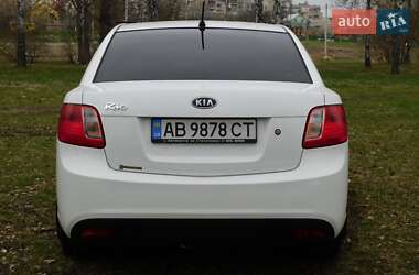 Седан Kia Rio 2011 в 