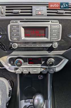 Седан Kia Rio 2016 в 