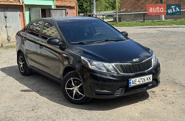 Седан Kia Rio 2013 в 
