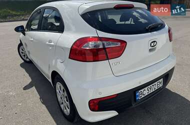 Хэтчбек Kia Rio 2016 в 