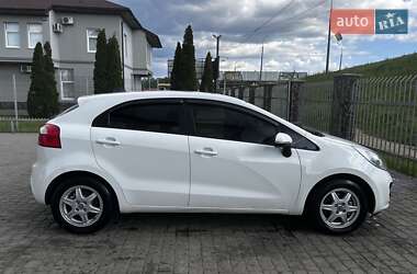 Хетчбек Kia Rio 2013 в 