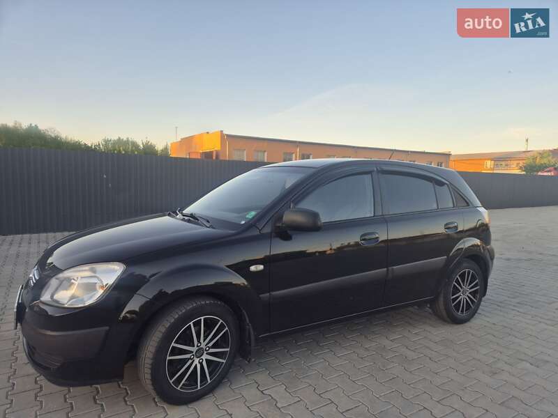 Хэтчбек Kia Rio 2007 в Днепре