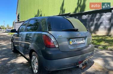 Хетчбек Kia Rio 2008 в 