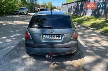 Хетчбек Kia Rio 2008 в 