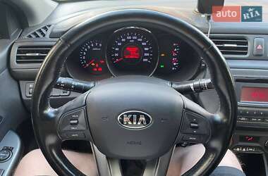 Седан Kia Rio 2013 в 
