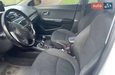 Седан Kia Rio 2013 в 