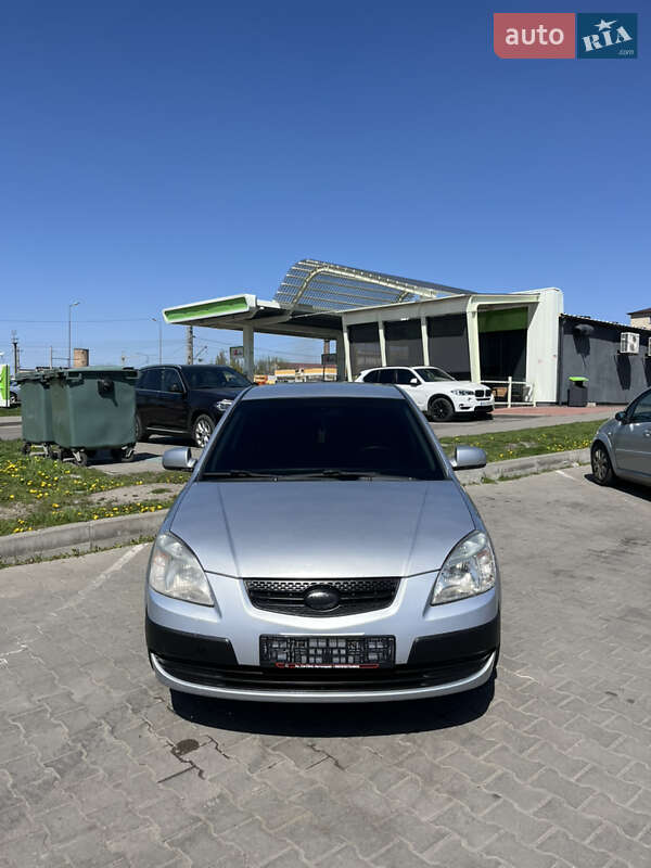 Kia Rio 2006