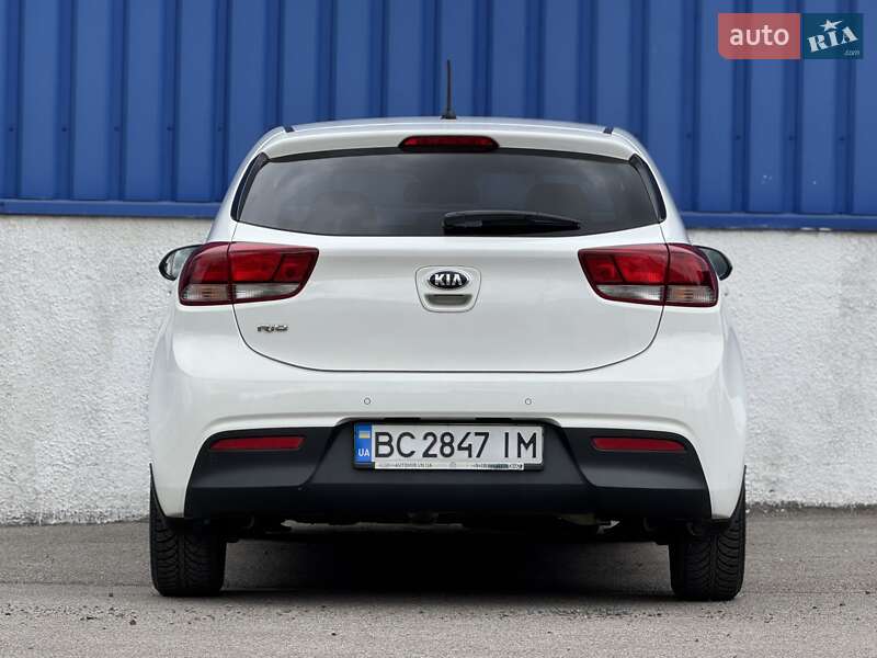 Хетчбек Kia Rio 2017 в Львові