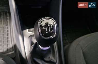 Седан Kia Rio 2017 в 