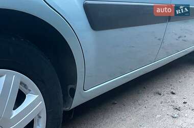 Хетчбек Kia Rio 2006 в 