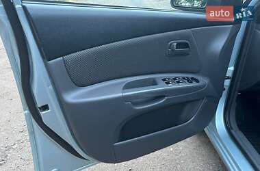 Хетчбек Kia Rio 2006 в 