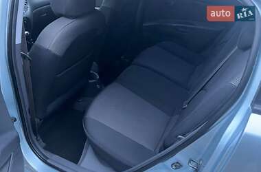 Хетчбек Kia Rio 2006 в 