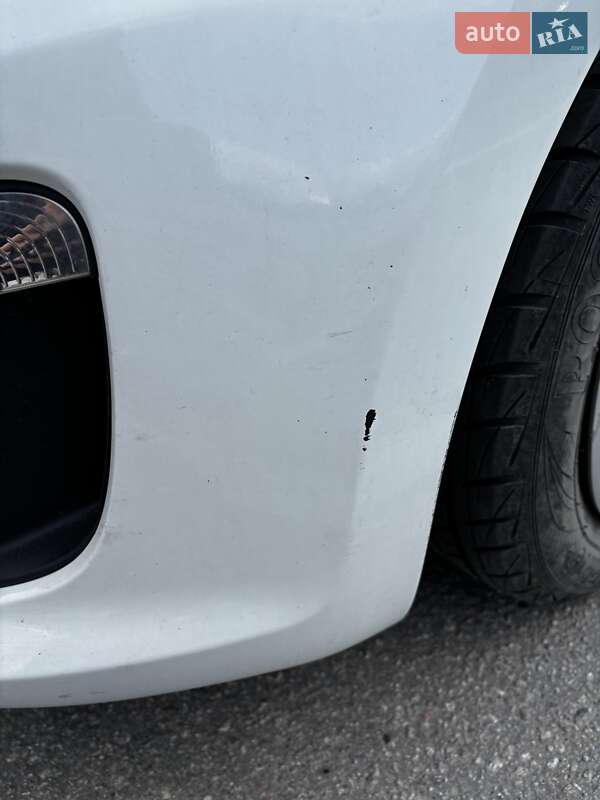 Седан Kia Rio 2015 в Полтаве
