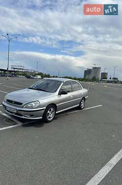 Седан Kia Rio 2002 в Киеве