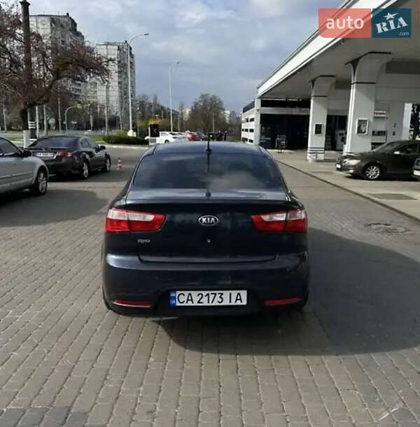 Седан Kia Rio 2013 в Киеве