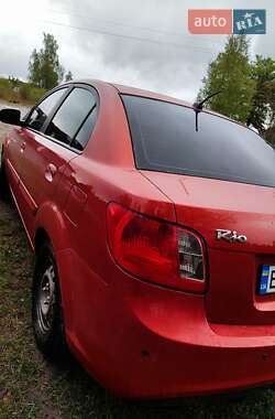 Седан Kia Rio 2010 в 