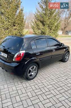Хетчбек Kia Rio 2009 в 