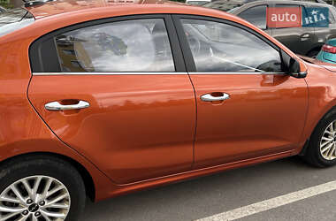 Седан Kia Rio 2021 в 