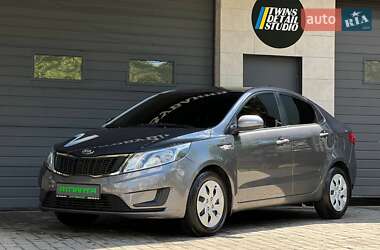Седан Kia Rio 2013 в Одесі