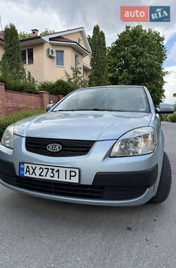 Хэтчбек Kia Rio 2005 в Харькове