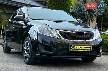 Седан Kia Rio 2013 в Львове