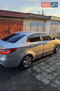 Седан Kia Rio 2012 в 