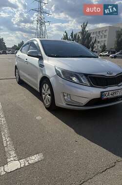 Седан Kia Rio 2013 в Киеве