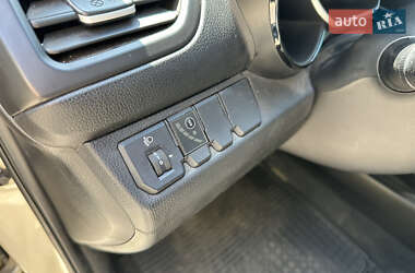 Седан Kia Rio 2012 в 