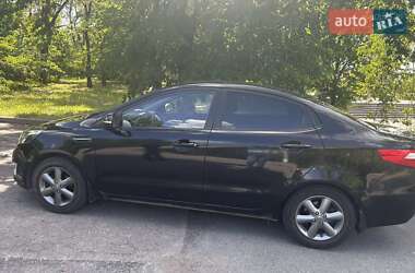 Седан Kia Rio 2013 в Днепре