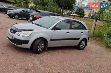 Хэтчбек Kia Rio 2008 в 