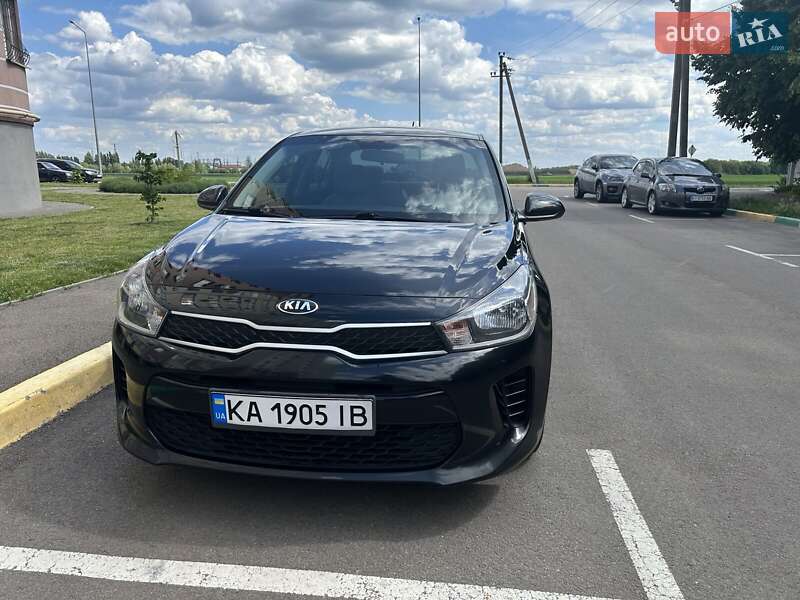 Седан Kia Rio 2020 в Киеве