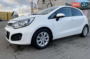 Хэтчбек Kia Rio 2011 в Киеве