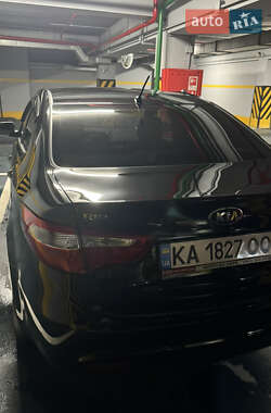 Седан Kia Rio 2013 в 