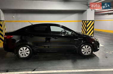 Седан Kia Rio 2013 в 