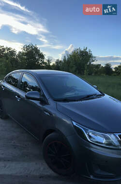 Седан Kia Rio 2013 в 