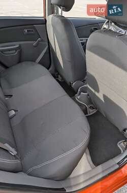 Седан Kia Rio 2008 в 