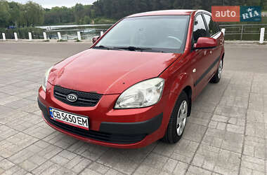 Хэтчбек Kia Rio 2006 в Чернигове
