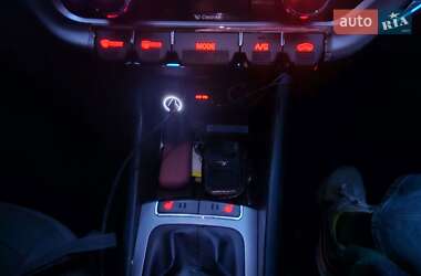 Хэтчбек Kia Rio 2012 в 
