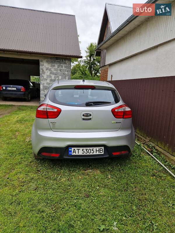 Хетчбек Kia Rio 2011 в Калуші