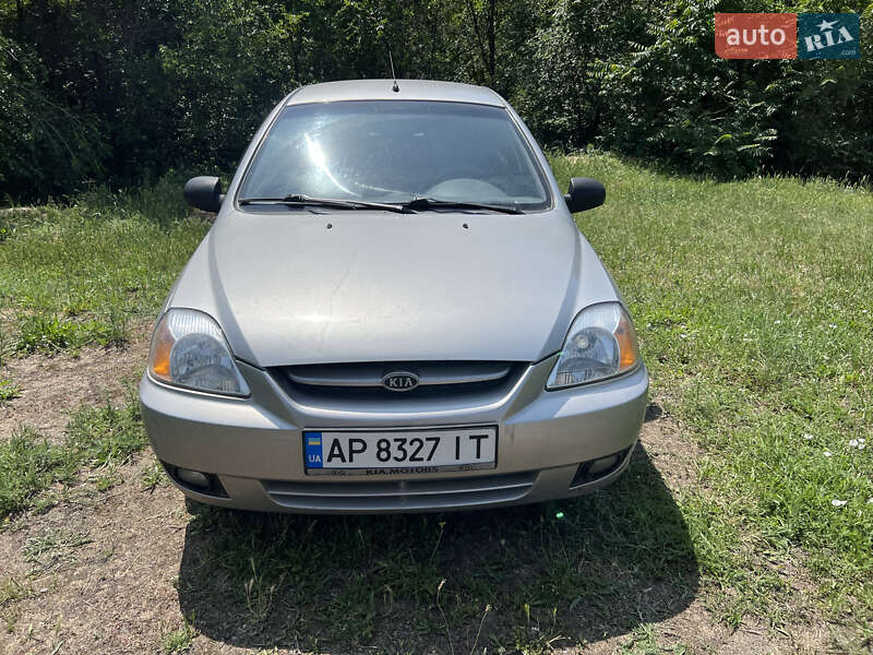 Kia Rio 2003