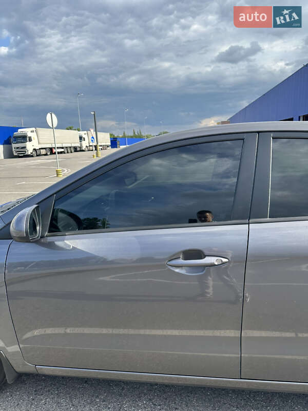 Седан Kia Rio 2013 в Полтаві фото 9 Седан Kia Rio 2013 в Полтаві