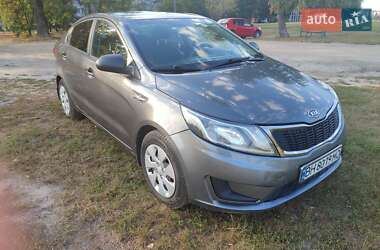 Седан Kia Rio 2011 в Сарнах