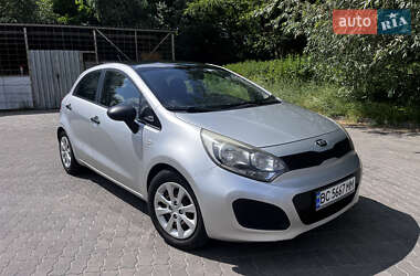 Хетчбек Kia Rio 2012 в Львові