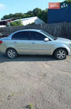 Седан Kia Rio 2011 в 